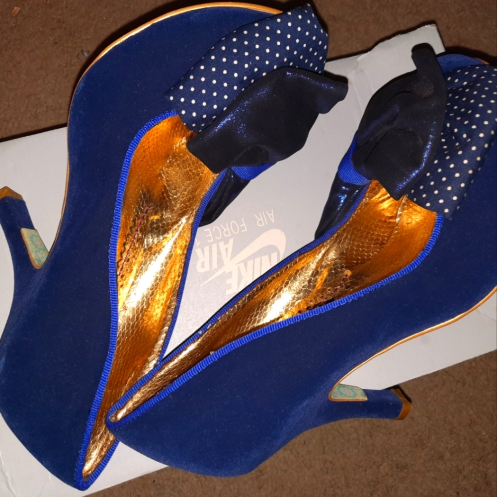 New Irregular Choice Royal blue shoes size 91/2